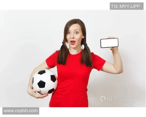 足球明星的女友们都有哪些共同特点和生活方式揭秘